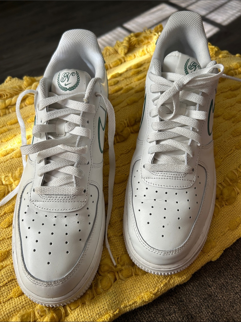 Nike White Low-Top Sneakers with Green Swoosh